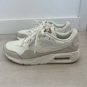 Nike women’s Airmax SC size 9 white and tan